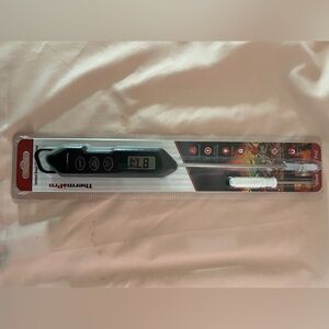 ThermoPro TP01HW digital meat thermometer